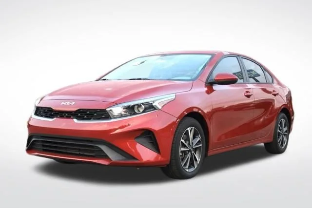 Used 2024 Red Kia LXS image 5