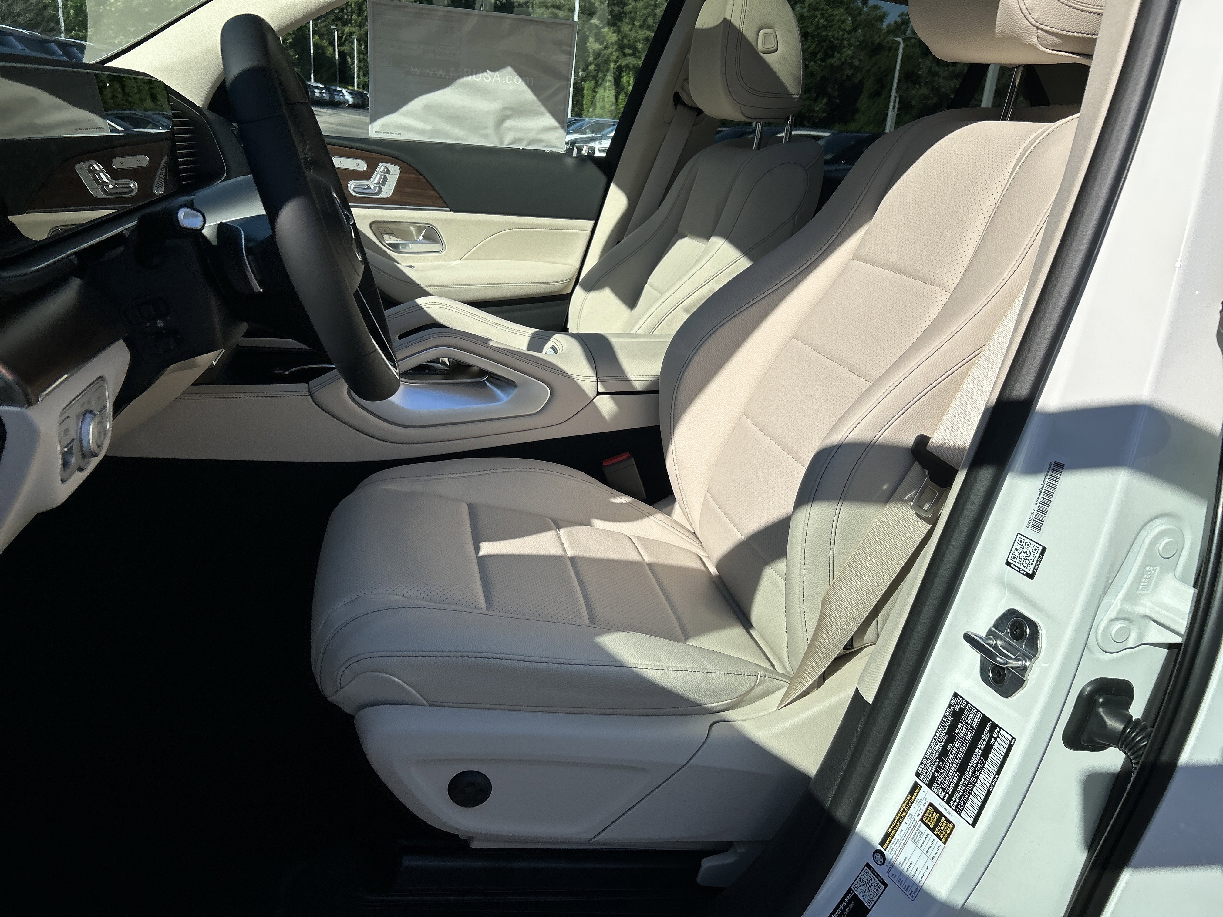 New 2026 Polar White Mercedes-Benz GLE 350 4MATIC® SUV image 19