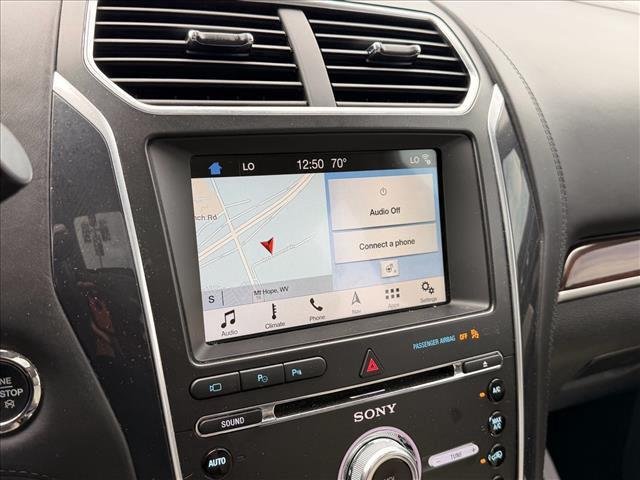 Used 2018 White Platinum Metal Ford Platinum image 21