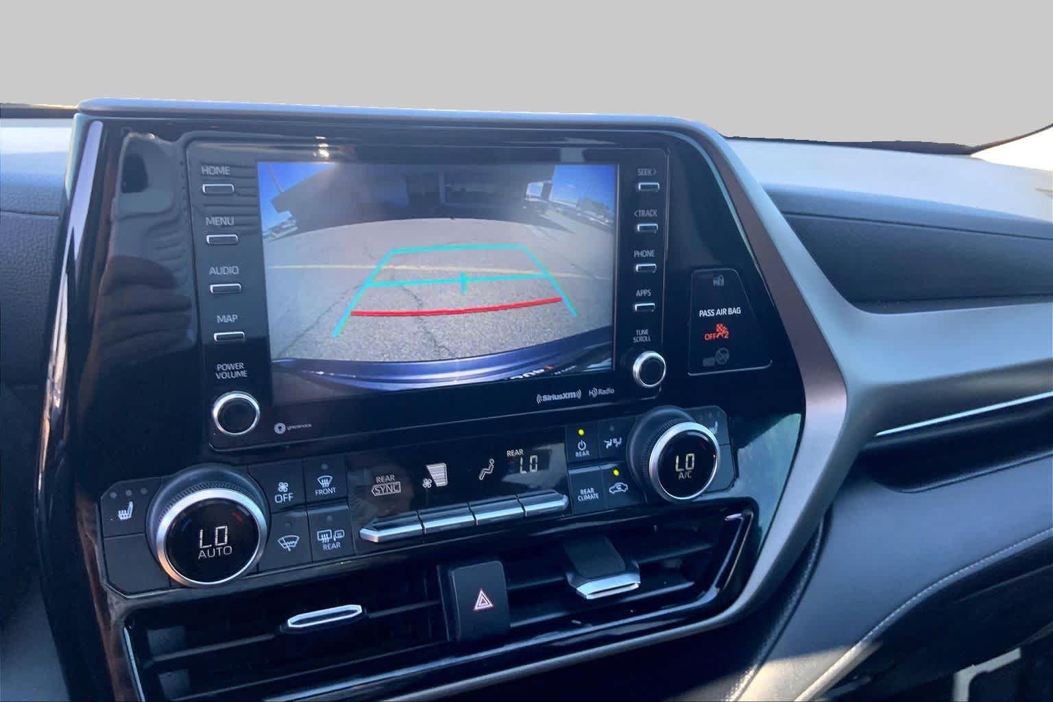 Used 2020 Magnetic Gray Metallic Toyota XLE image 27