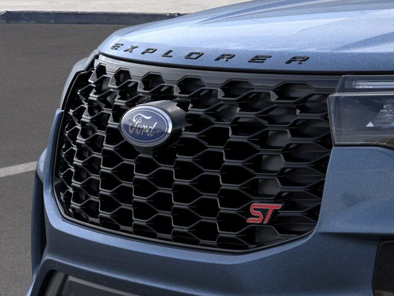 2026 Ford Explorer ST - Photo 17