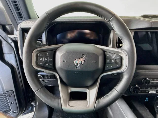 New 2025 Carbonized Gray Metallic Ford Badlands® image 43