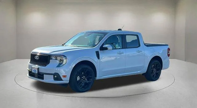 New 2026 Space White Metallic Ford Lobo™ image 25