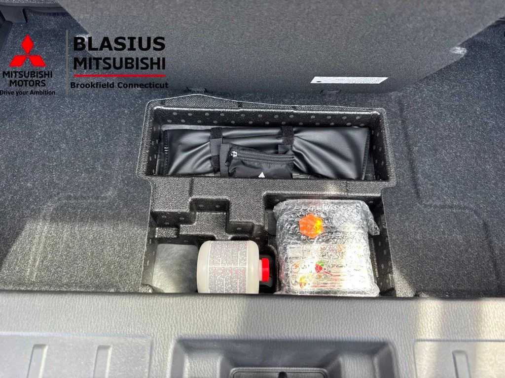 New 2026 Gray Mitsubishi SEL image 52