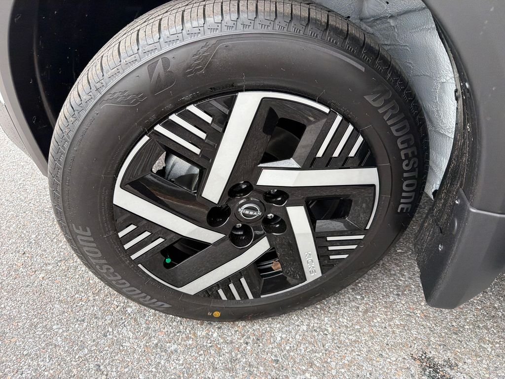 New 2026 Nissan Kicks SV 4D Sport Utility