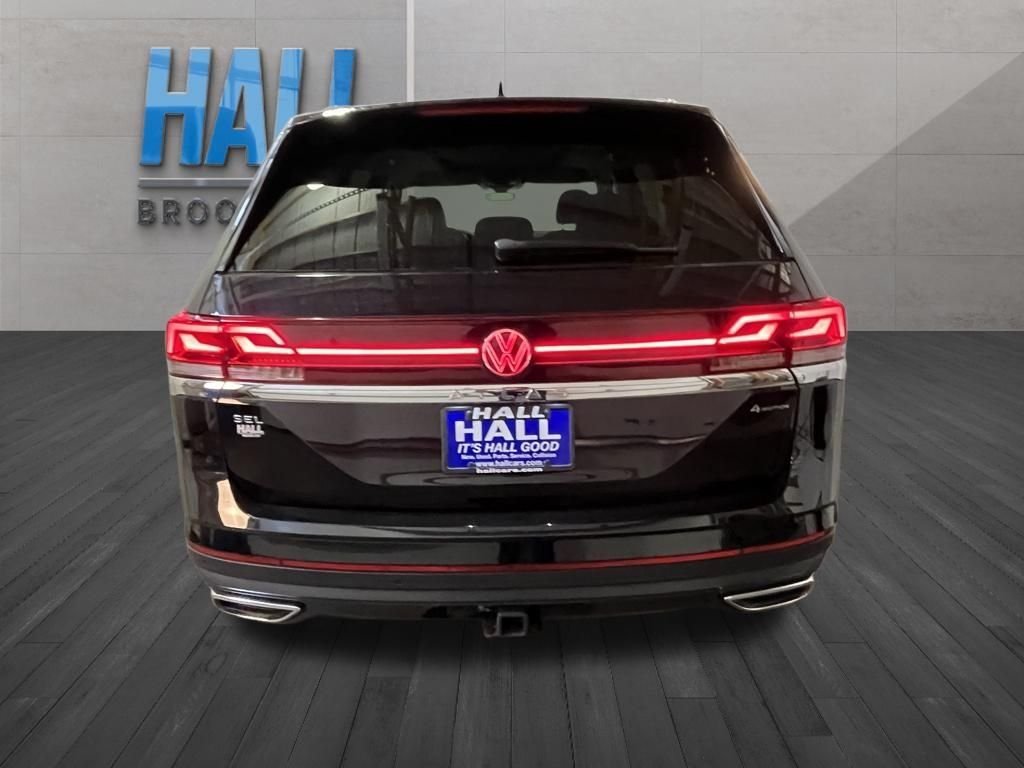 Certified Used 2024 Black Volkswagen 2.0T SEL image 5