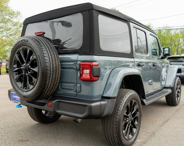 Used 2024 Gray Jeep Sahara 4xe image 6