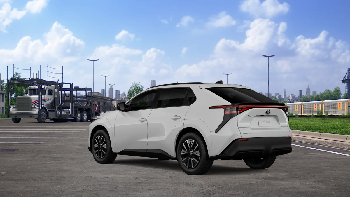 New 2026 Wind Chill Pearl Toyota XLE image 19