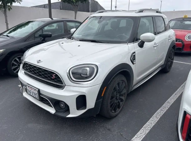 2024 MINI Countryman Cooper S's photo