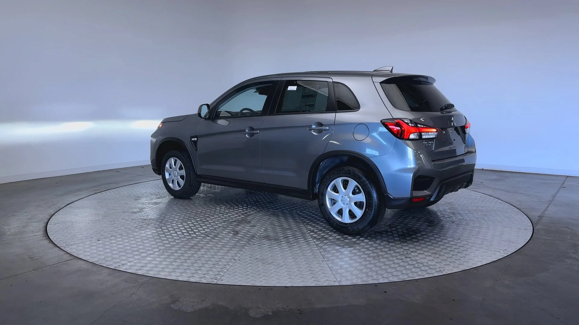 New 2026 Mercury Gray Metallic Mitsubishi 2.0 S image 6