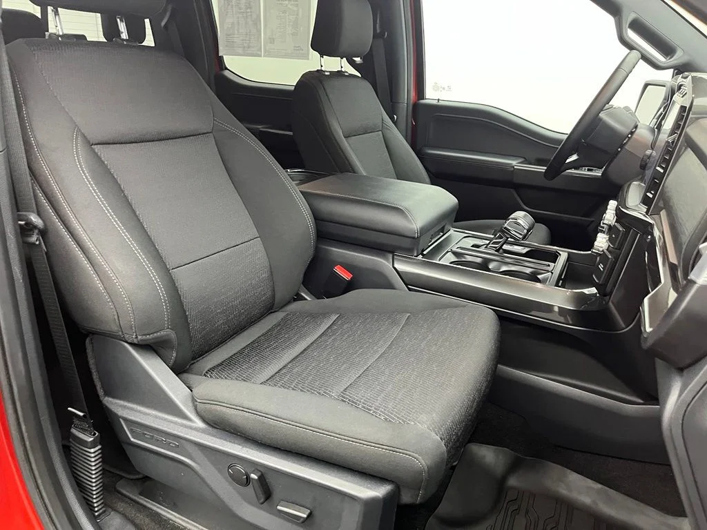 Used 2023 Red Ford XLT image 32