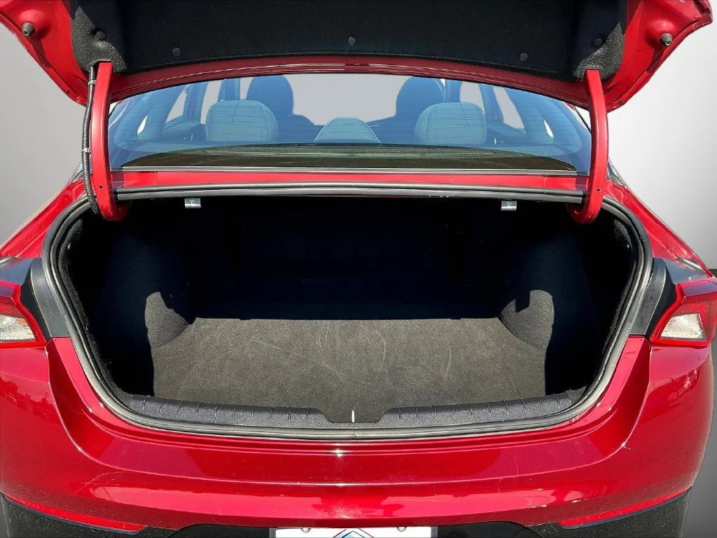 Used 2023 Red Kia LXS image 7