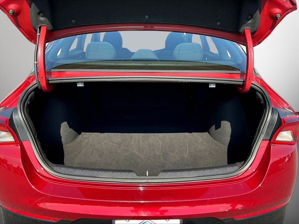 Used 2023 Red Kia LXS image 7