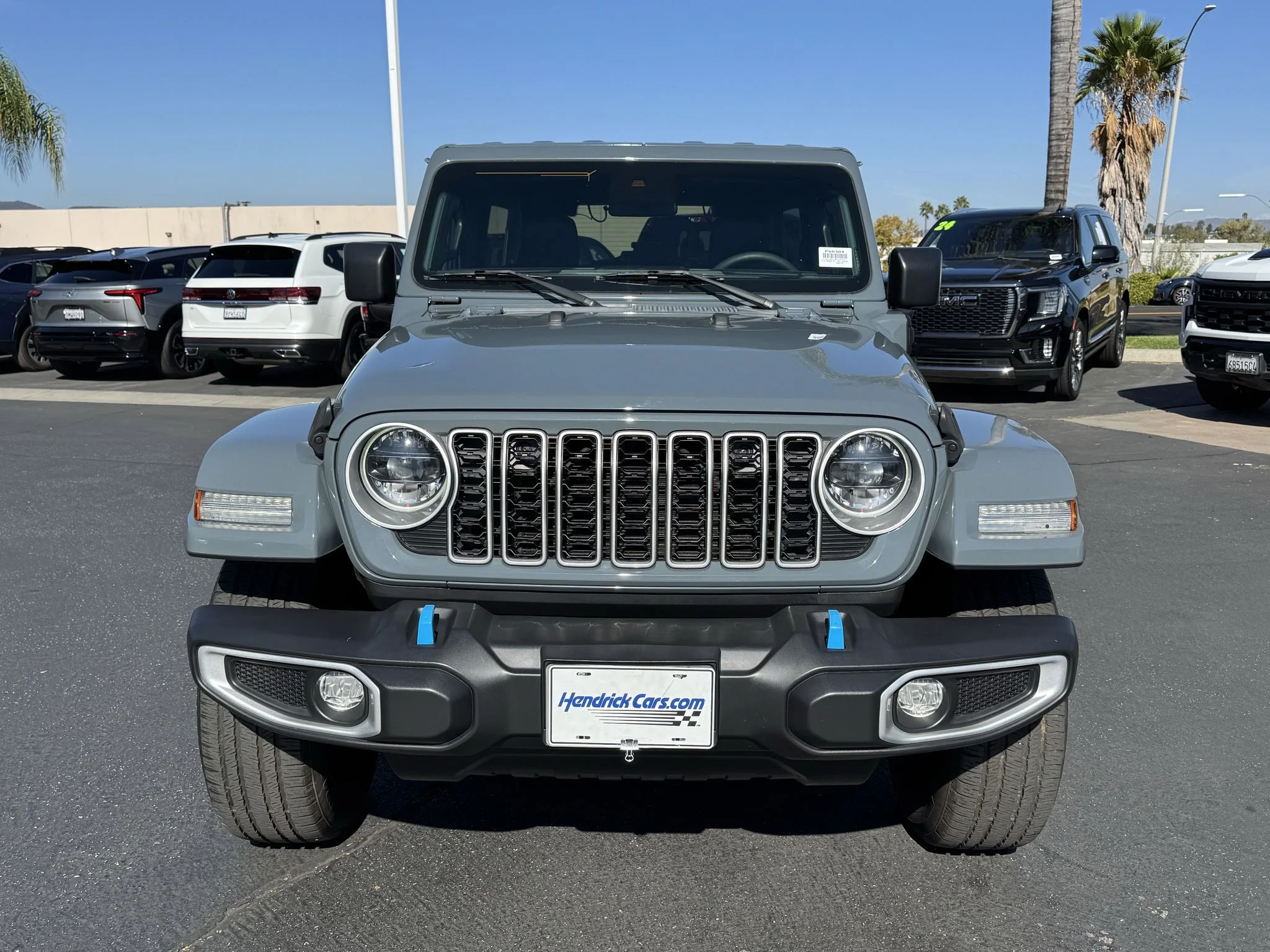 Used 2024 ANVIL CLEAR COAT Jeep Sahara image 2