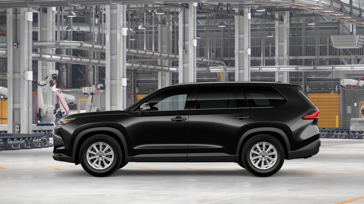 New 2026 Midnight Black Metallic Toyota Hybrid XLE image 4