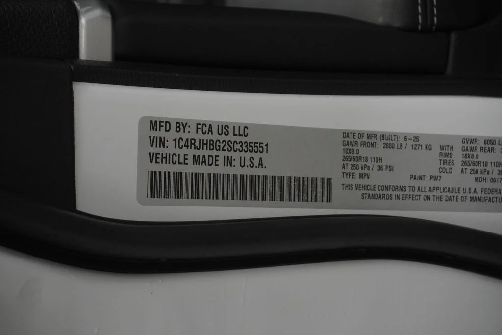 Used 2025 White Jeep Limited image 54