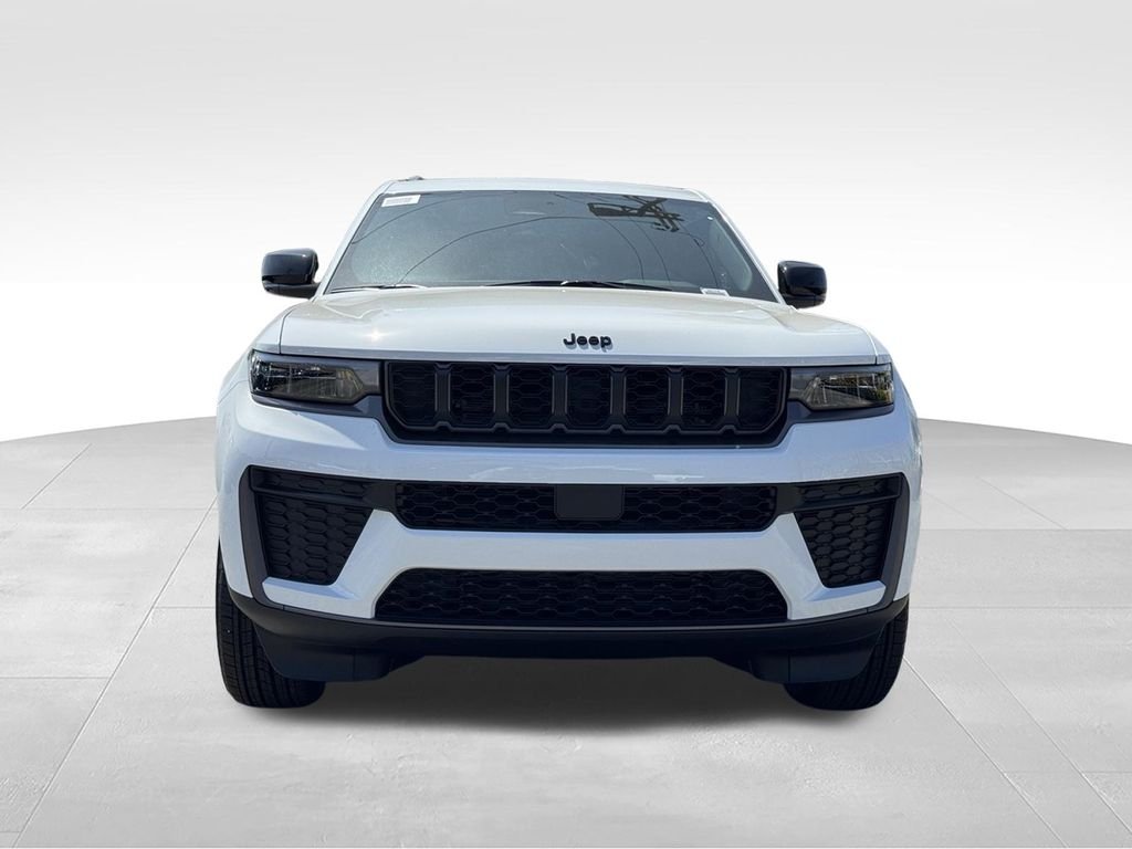 New 2026 Bright White Clear-Coat Exterior Paint Jeep Altitude image 3