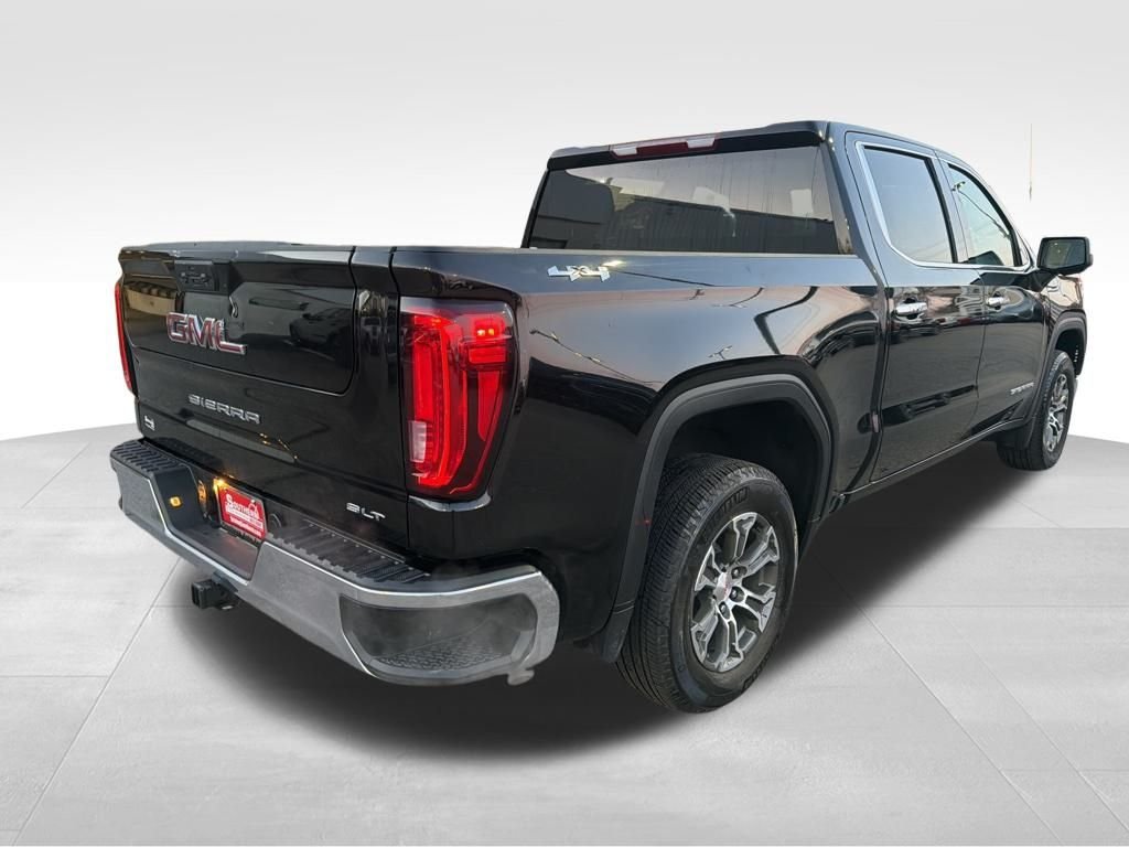 Used 2025 Black GMC SLT image 5