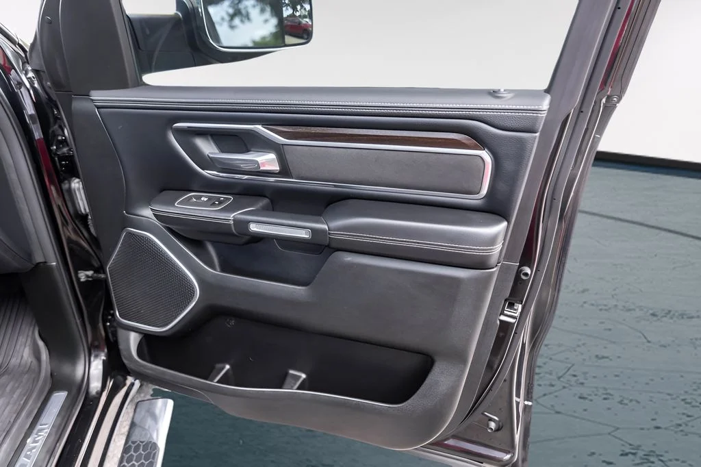 Used 2022 Black Ram Laramie image 30
