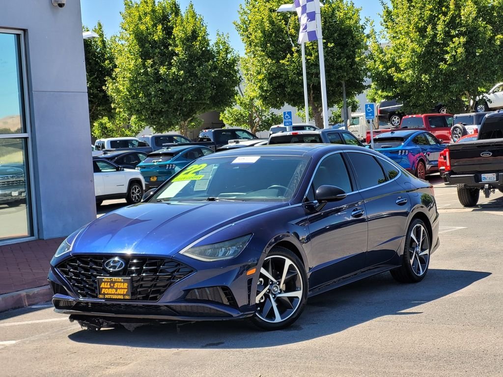 Used 2022 Blue Hyundai SEL Plus image 8