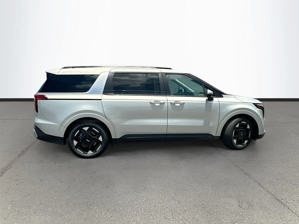 New 2026 Ivory Silver Kia EX image 8