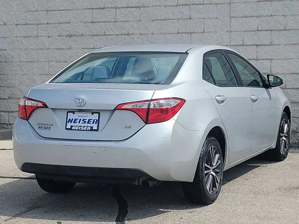Used 2016 Silver Toyota LE Plus image 13