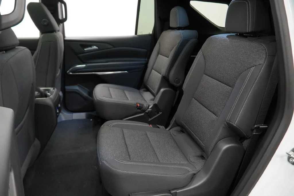 New 2027 Summit White Chevrolet LT image 21