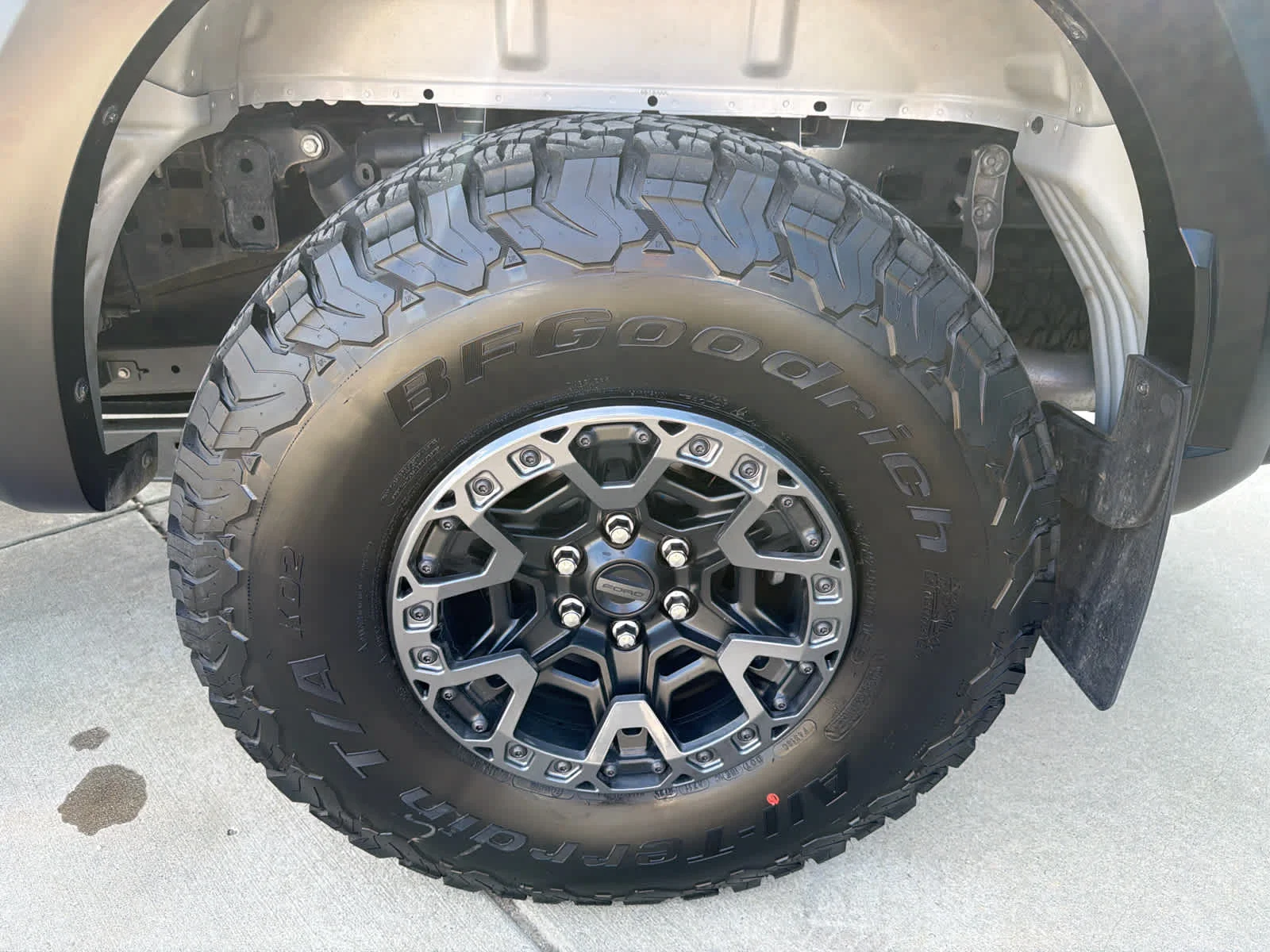 Used 2025 White Ford Raptor image 12