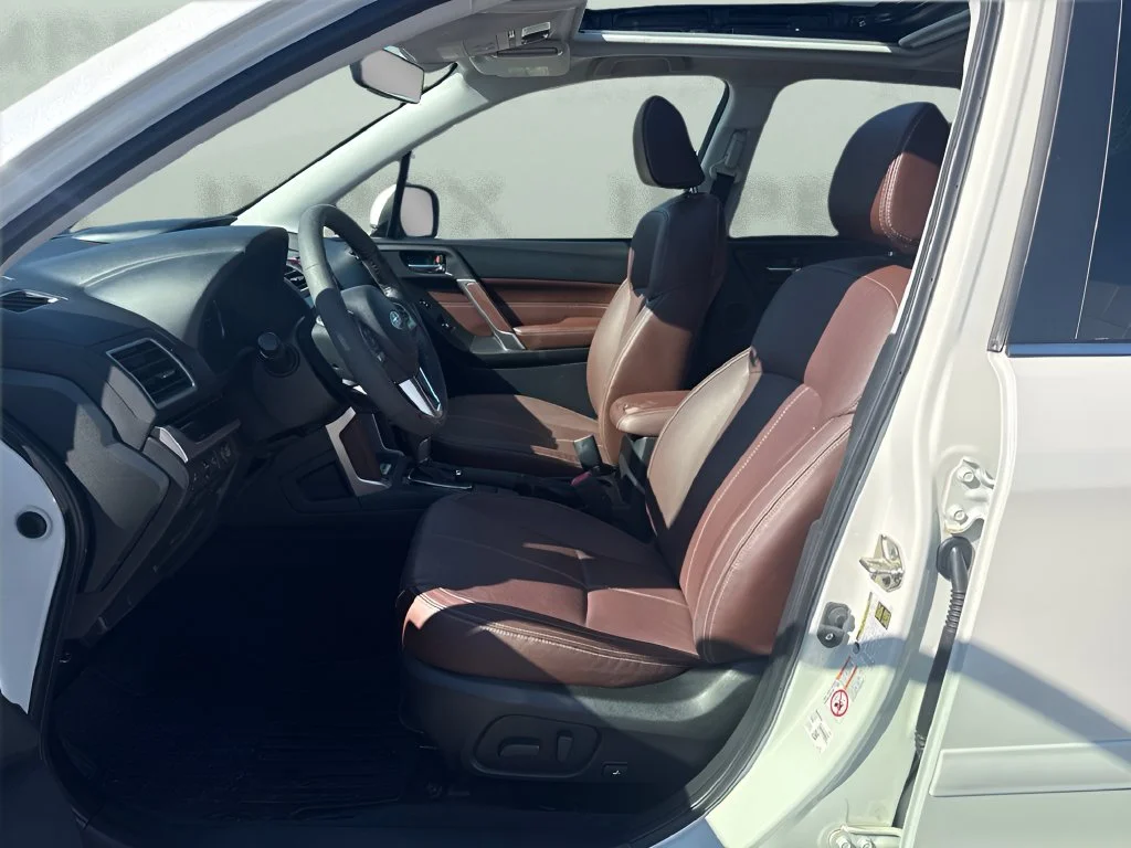 Used 2017 White Subaru 2.5i Touring image 9