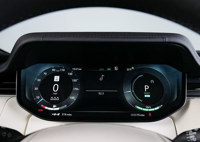 New 2026 Fuji White Land Rover SE image 18