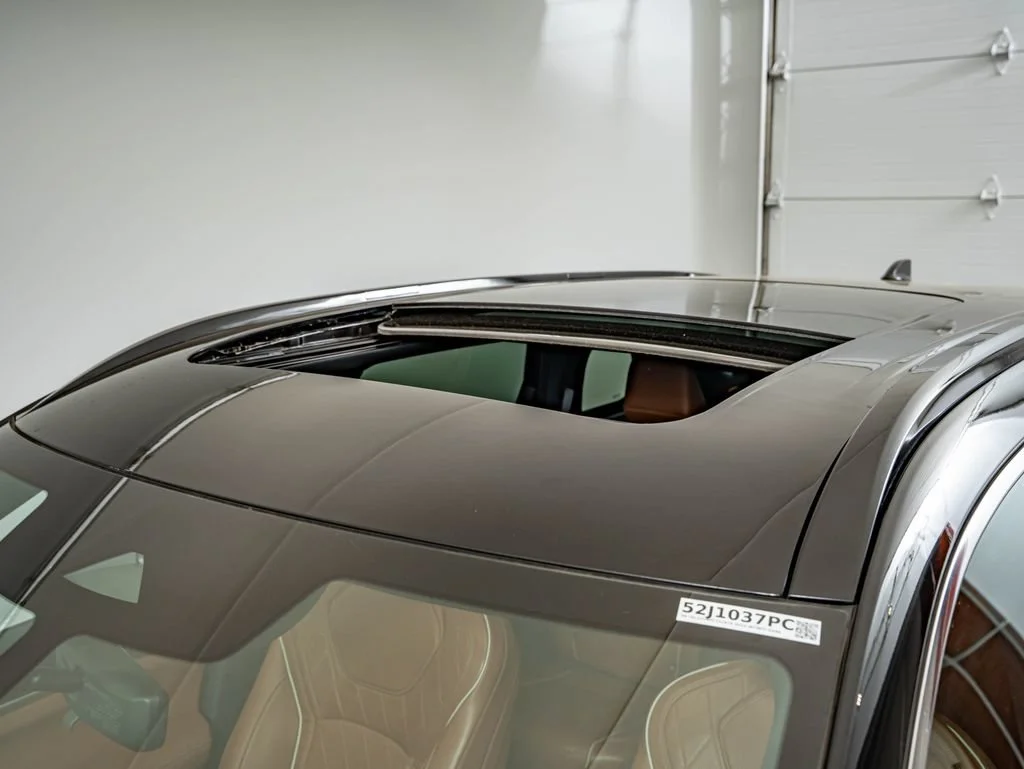 Used 2023 Grand Blue/Black Obsidian INFINITI Autograph image 17