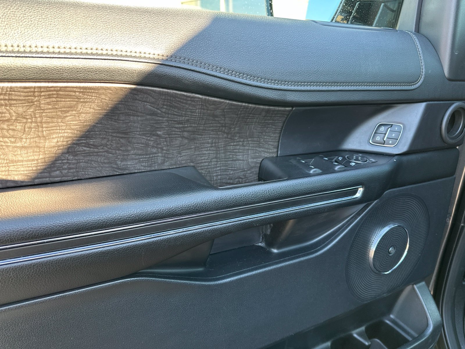 Used 2021 Gray Ford Limited image 10