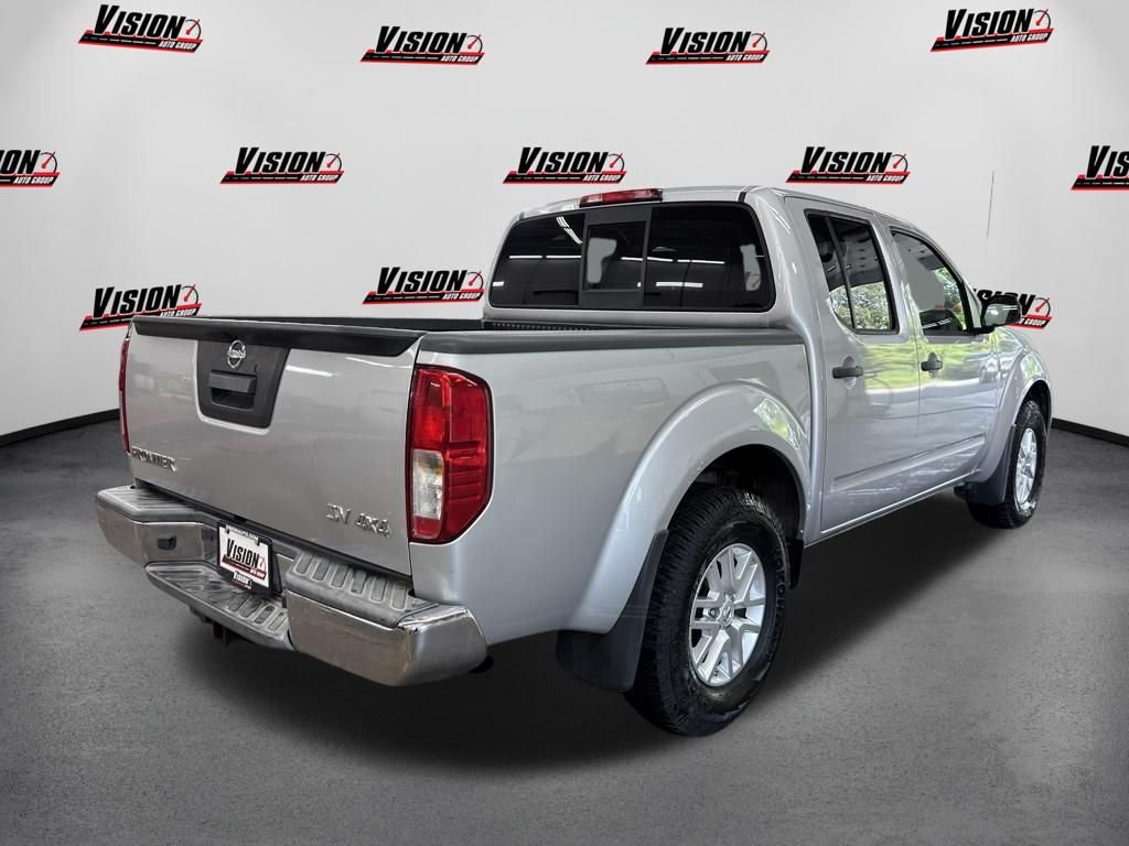 Used 2014 Silver Nissan SV image 5