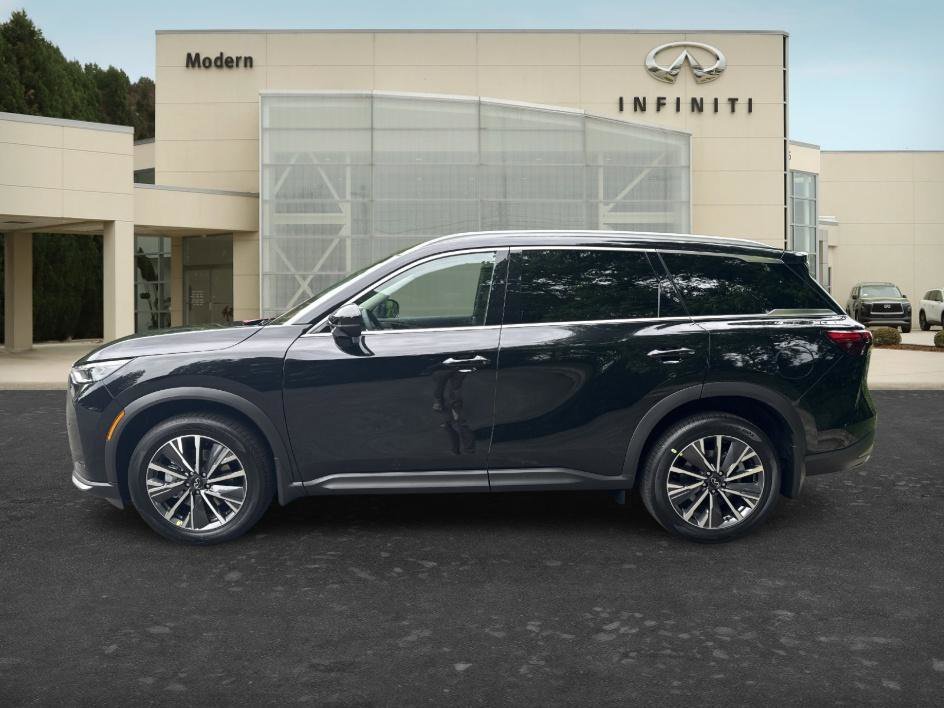 New 2027 MINERAL BLACK INFINITI LUXE image 9