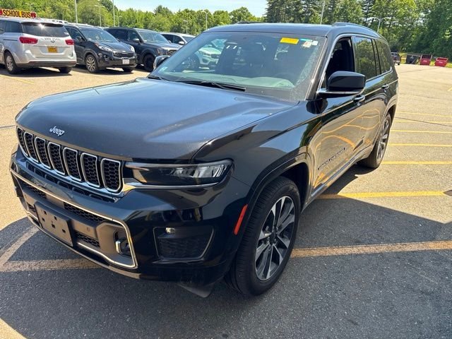 Used 2023 Black Jeep Overland image 3
