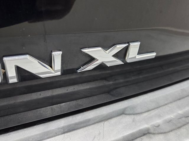Used 2016 Black GMC SLT image 11