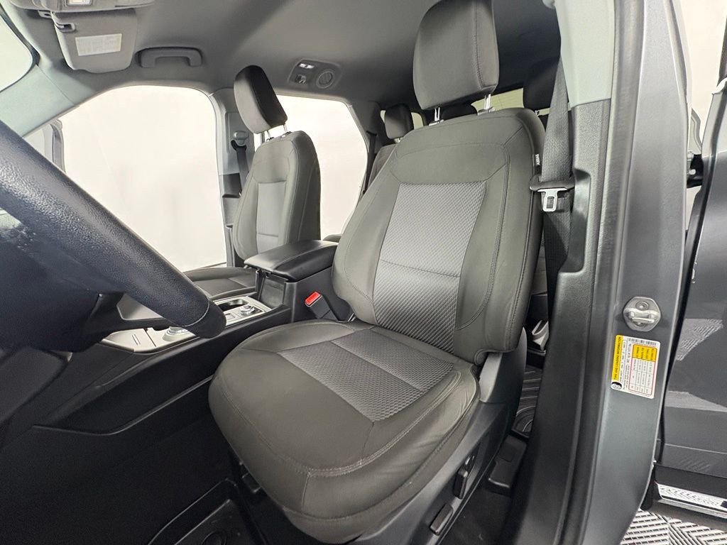 Certified Used 2022 Gray Metallic Ford XLT image 15