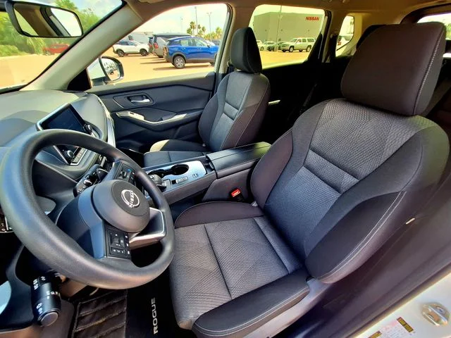 Used 2024 White Nissan SV image 10