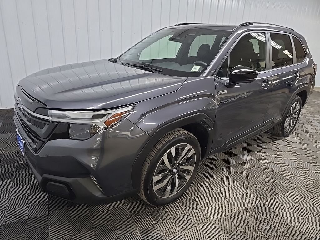 2025 Subaru Forester Touring - Photo 8