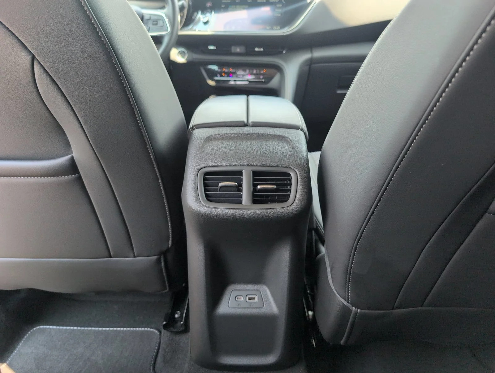 Used 2023 Ebony Twilight Metallic Buick Preferred image 29