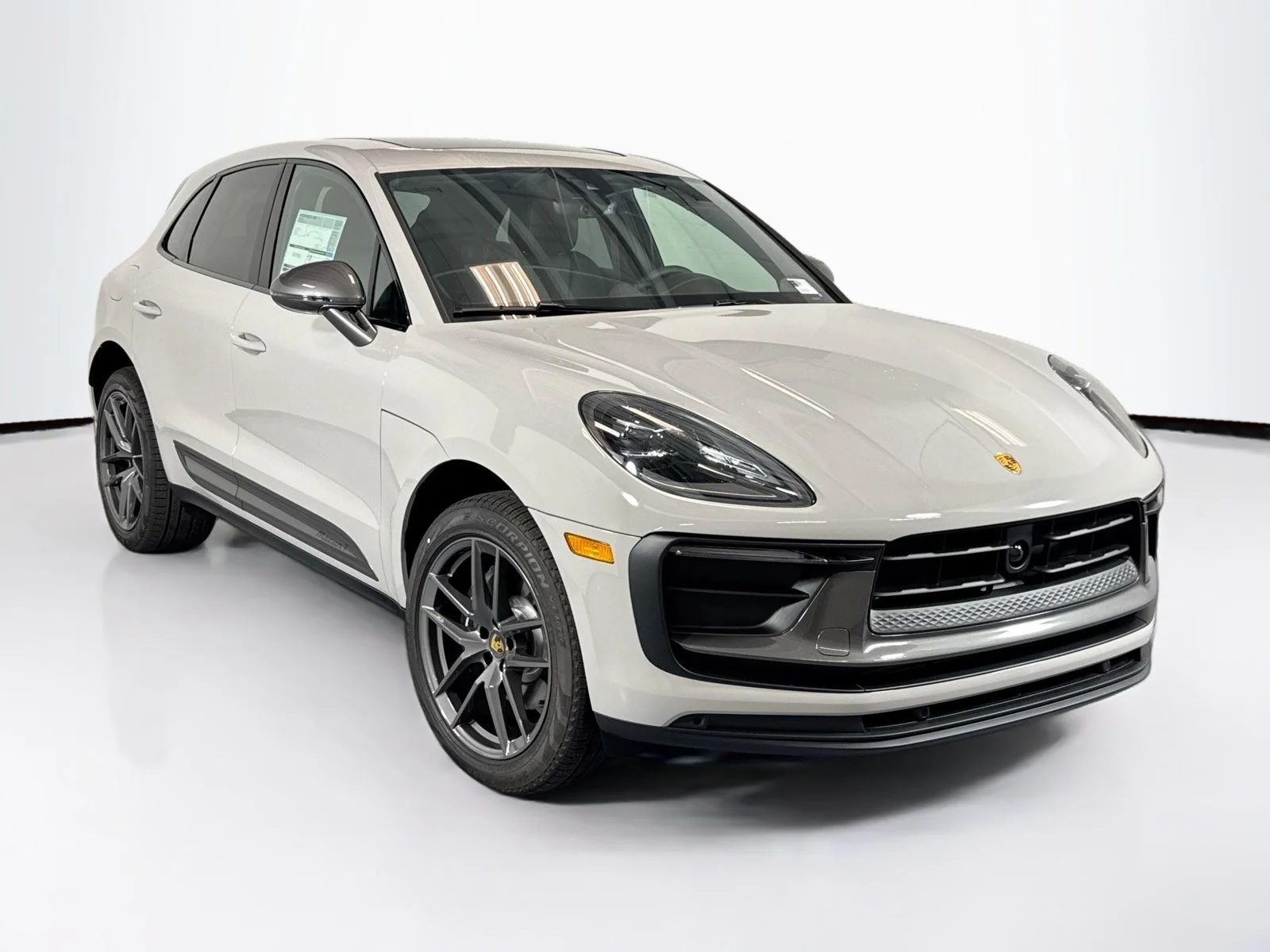 Used 2026 Chalk Porsche T image 7