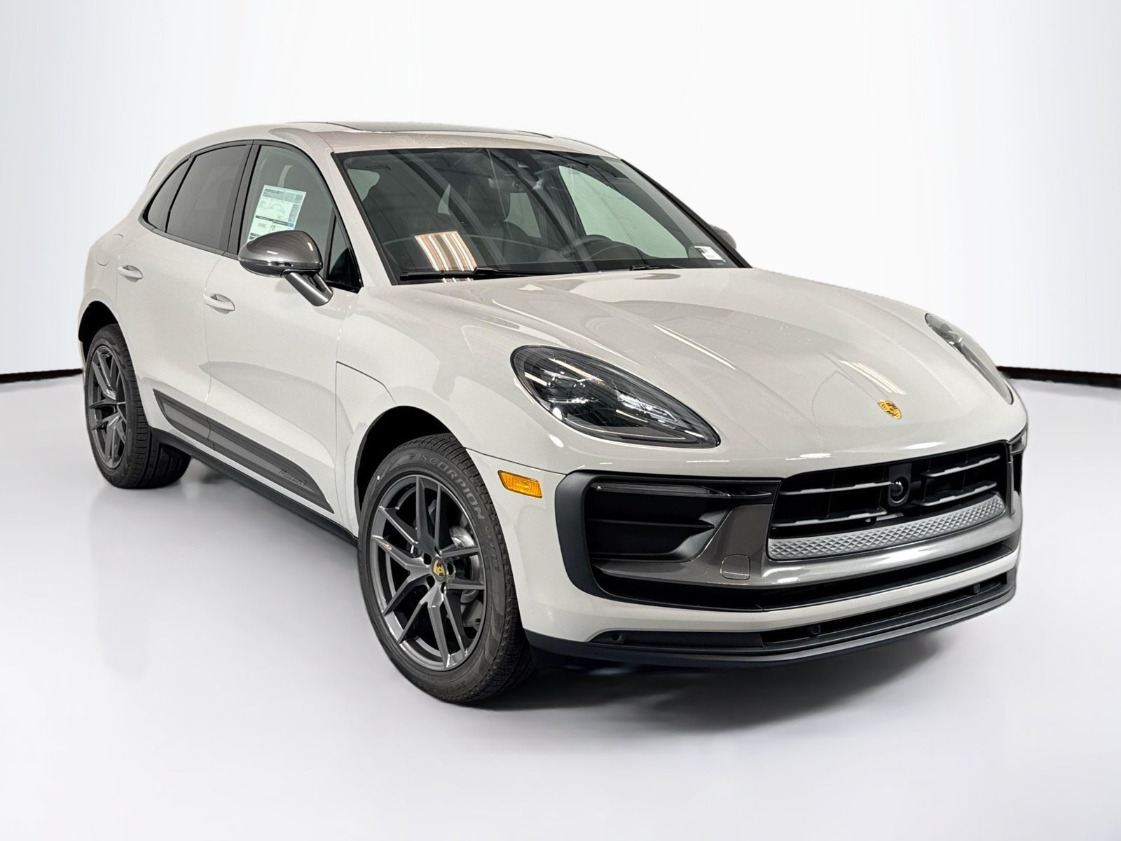 Used 2026 Chalk Porsche T image 7