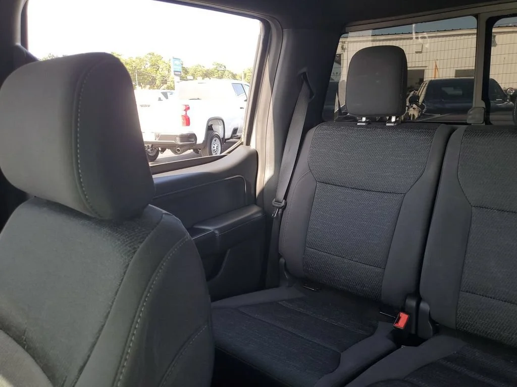 Used 2024 Silver Ford XLT image 14