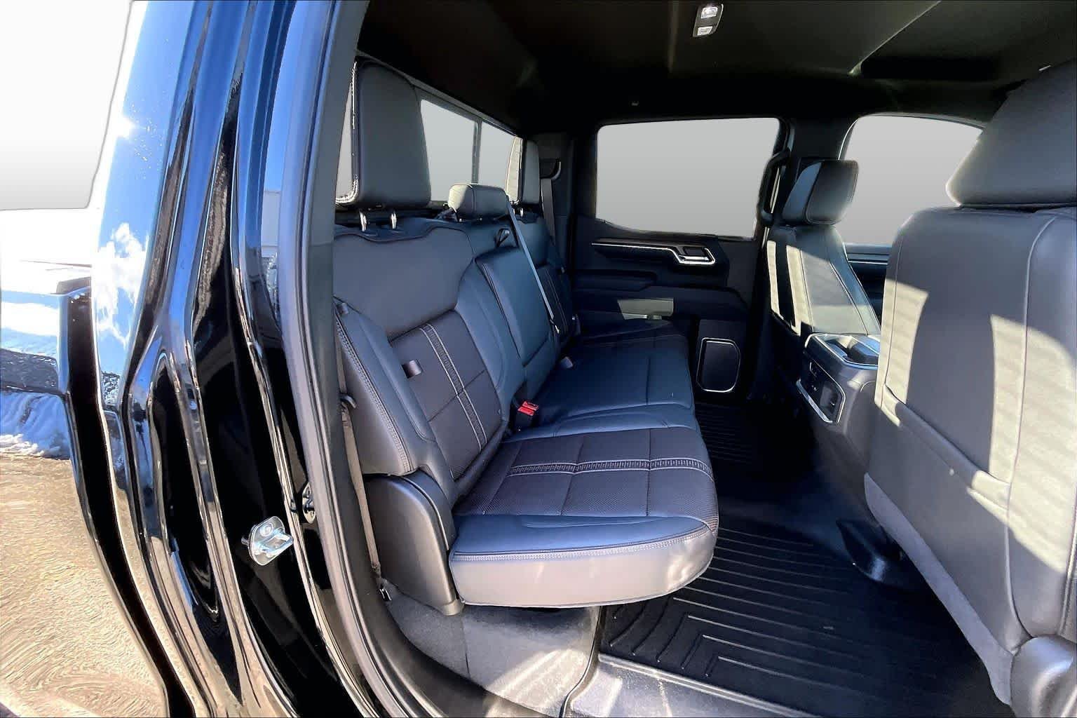 2025 Chevrolet Silverado 1500 High Country - Photo 49