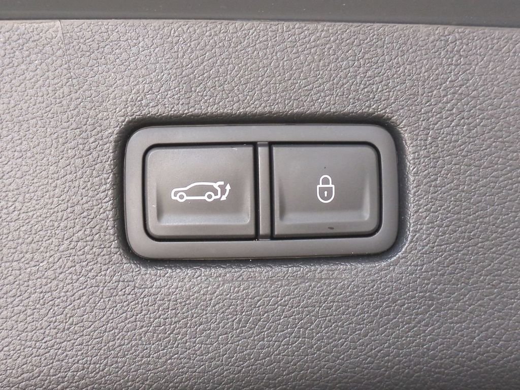 2025 GENESIS GV80 Standard - Photo 15
