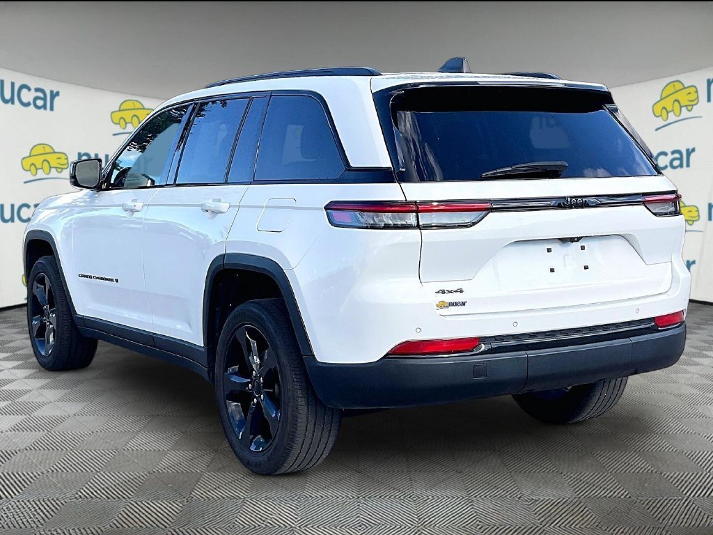 Used 2023 Bright White Clearcoat Jeep Altitude X image 4