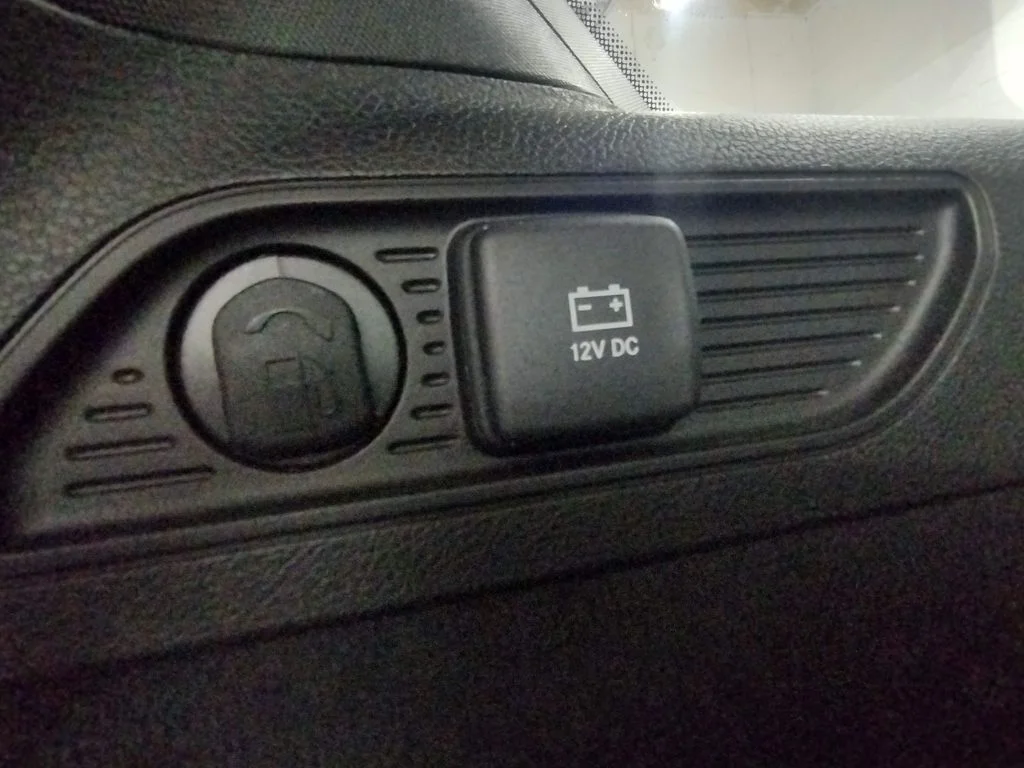 Used 2023 Black Jeep Summit Reserve 4xe image 21