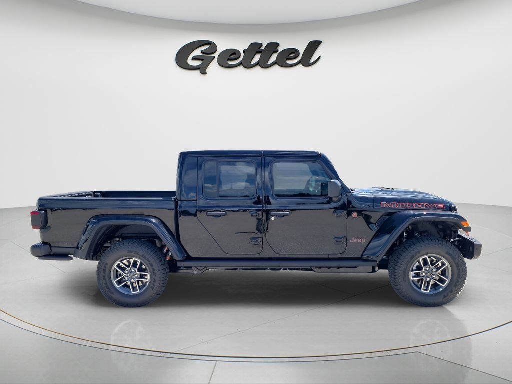 New 2026 Black Clear-Coat Exterior Paint Jeep Mojave X image 4