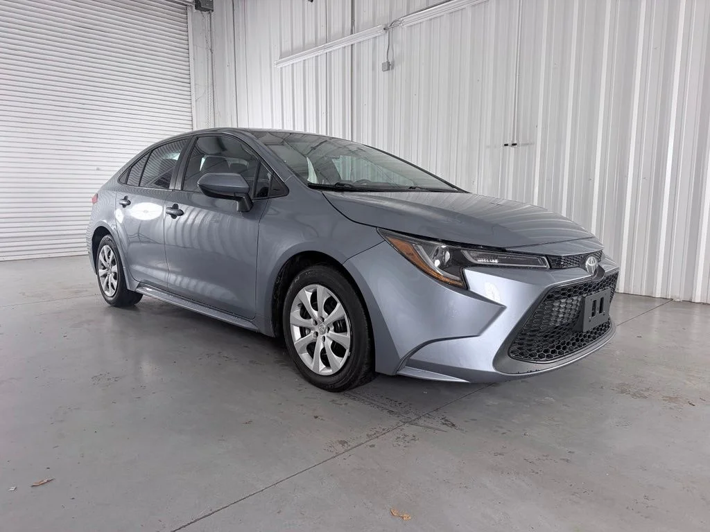 Used 2021 Gray Toyota LE image 3