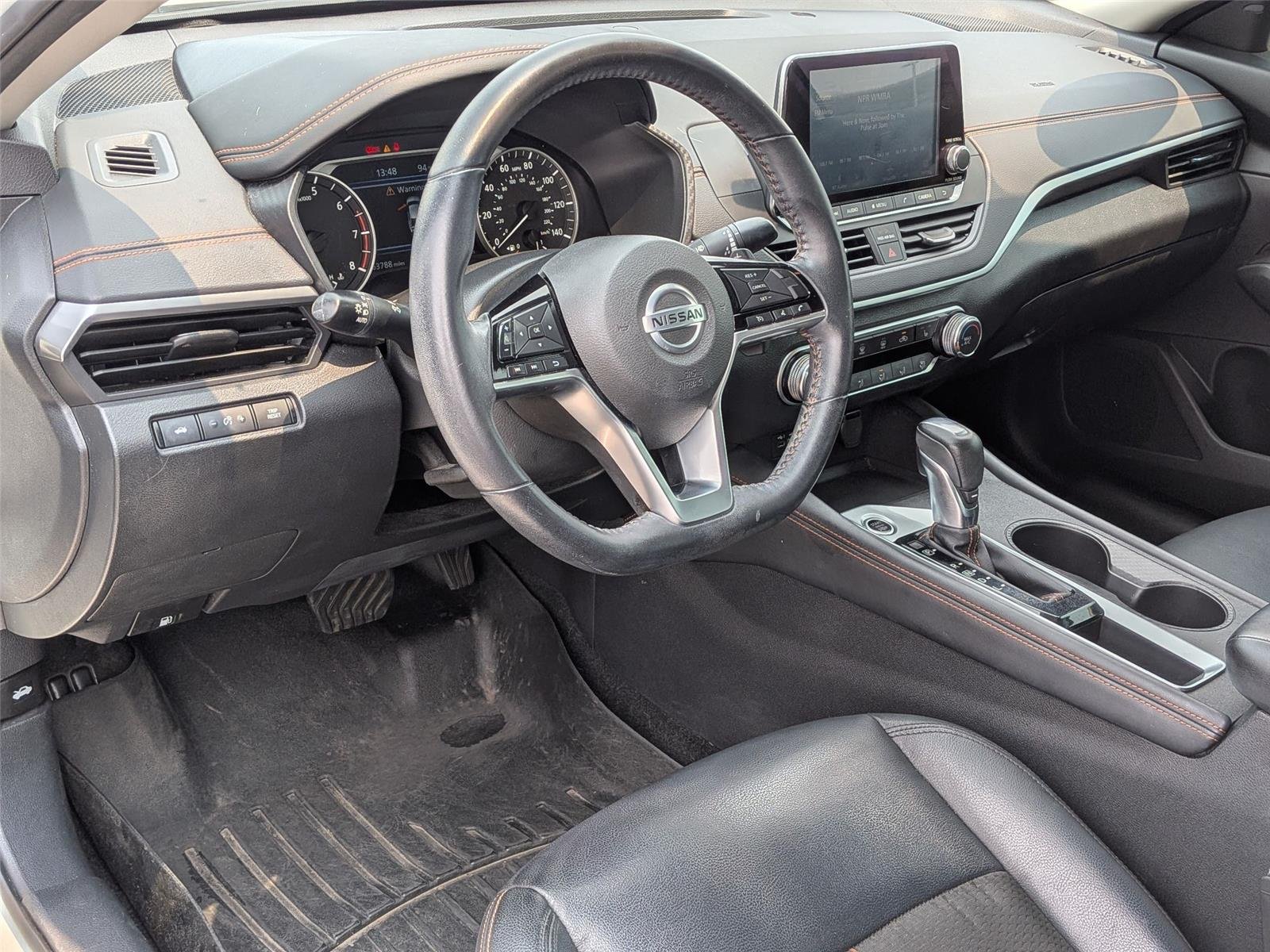 Used 2020 Pearl White Tricoat Nissan 2.5 SR image 10